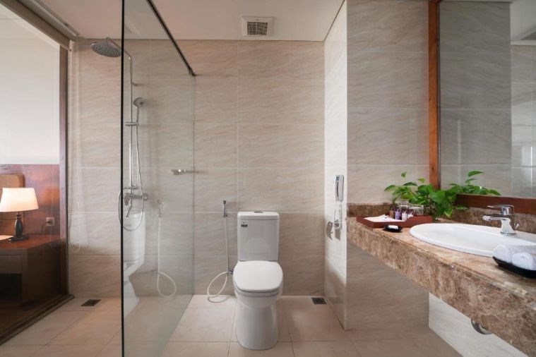 Superior Double Ocean view